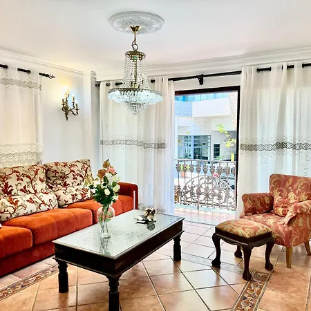 Three Gems Center - Eaw Homes Marbella