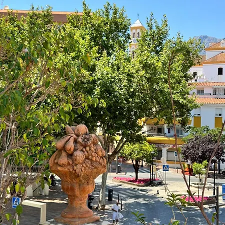 Three Gems Center - Eaw Homes Apartamento Marbella