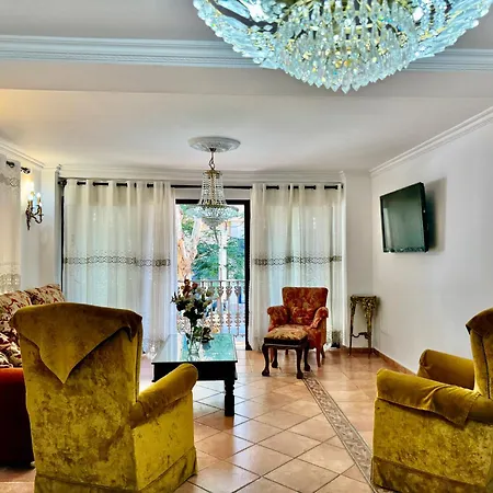 Three Gems Center - Eaw Homes