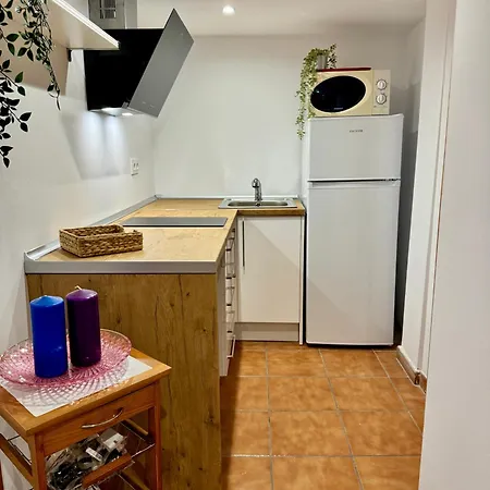 Three Gems Center - Eaw Homes *