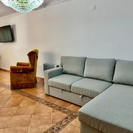 Three Gems Center - Eaw Homes