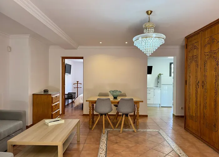 Appartamento Three Gems Center - Eaw Homes