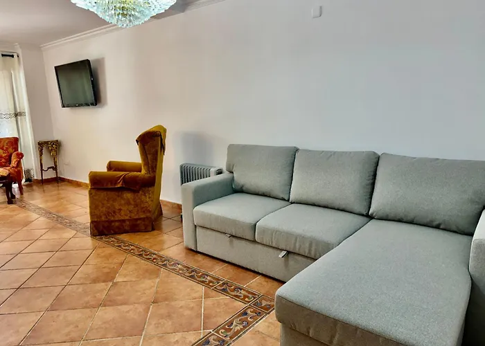 Three Gems Center - Eaw Homes