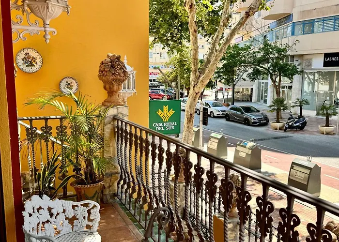 Three Gems Center - Eaw Homes Appartamento Marbella