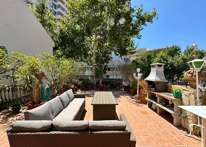 Three Gems Center - Eaw Homes * Marbella