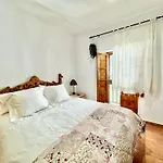 Three Gems Center - Eaw Homes *